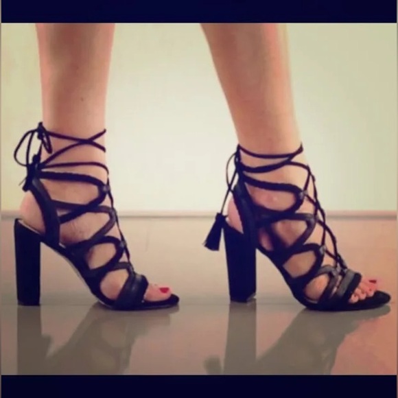 NWT, BCBG Ronny Lace Up Sandal, size 8.5 - Picture 8 of 8